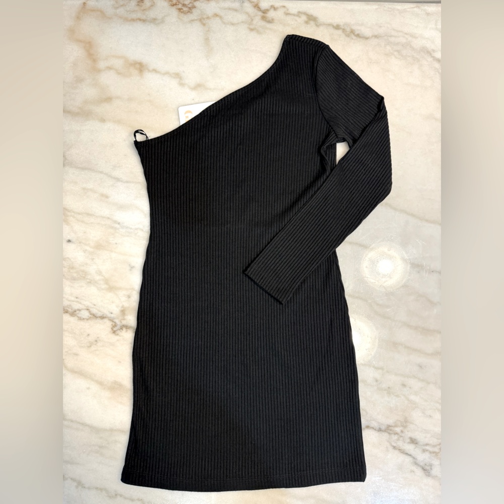 GB One Sholder Mini dress - Size M - NWT